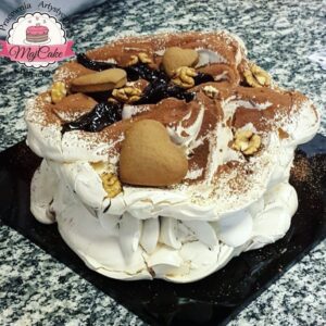 MajCake - tort bezowy