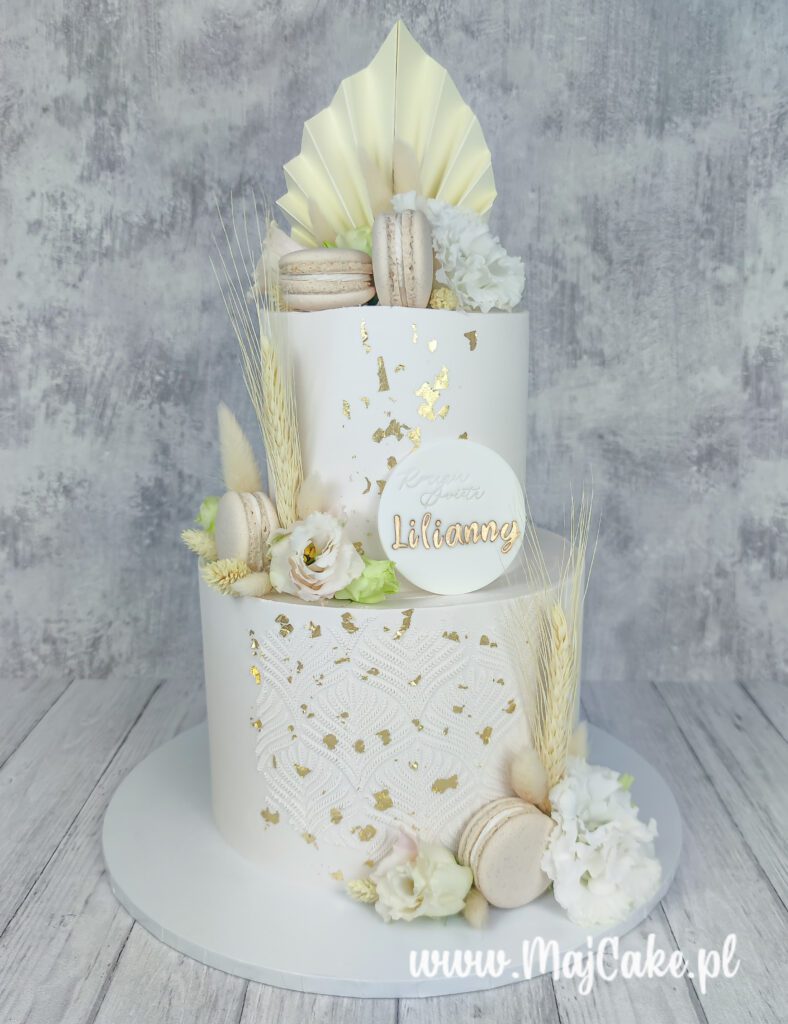 Tort komunijny dwupiętrowy z fakturą strukturalną i złotymi płatkami
